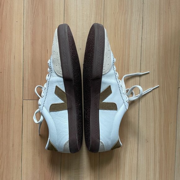 Veja Volley Size 45 - Picture 3 of 5